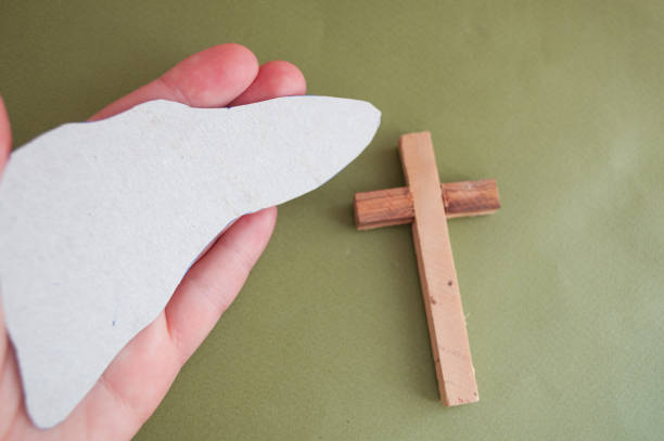 istock cross, easter day, world prayer day, international prayer day 1302388967