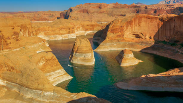 istock View of Reflection Canyon at Lake Powell 1302416661