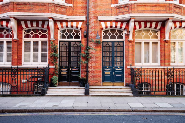 istock Chelsea elegant apartment building facade. 1302486262