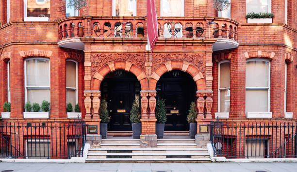 istock Chelsea elegant apartment building facade. 1302486267