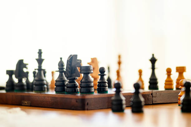 szachownicy - chess board room business strategy zdjęcia i obrazy z banku zdjęć