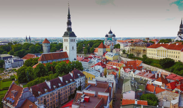 istock View of the city 1302497907