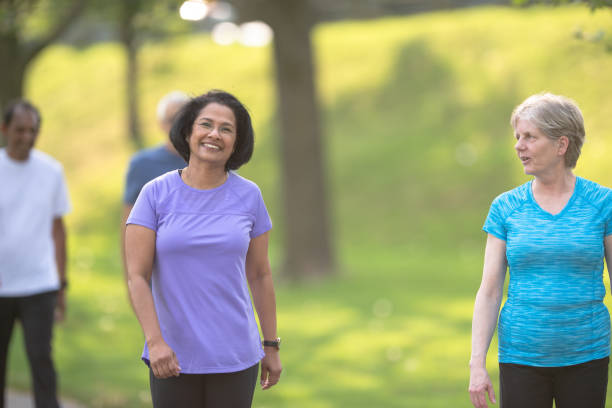 istock Seniors with a healthy lifestyle 1302532967