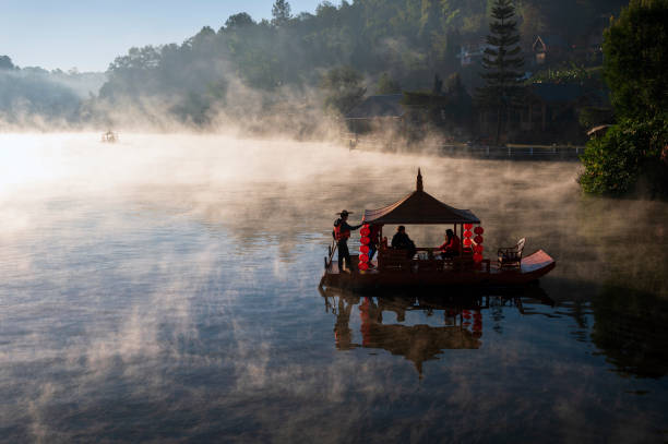 провинция мэй хун сон, таиланд - mae hong son province стоковые фото и изображения