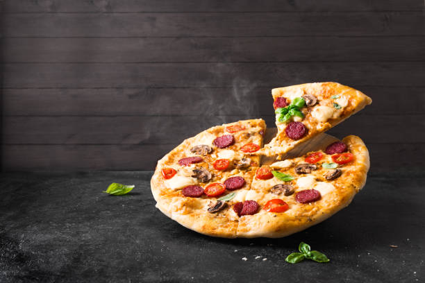 Pizza de Estrogonofe com recheio cremoso