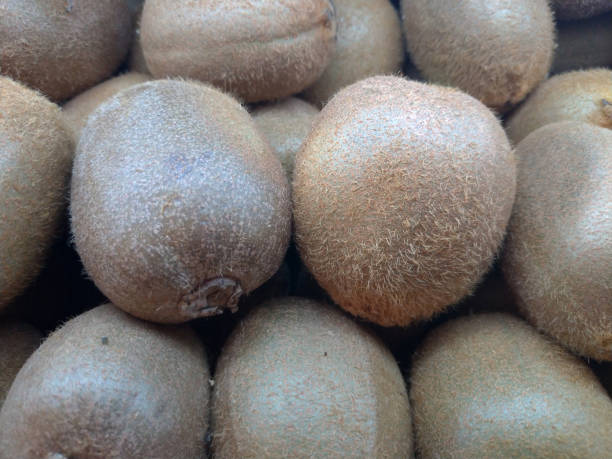 istock some kiwifruit stacked at market 1302568019
