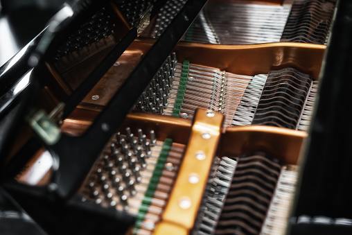 Music strings of a piano instrument