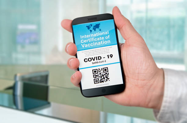 istock Digital Certificate of Vaccination 1302689240