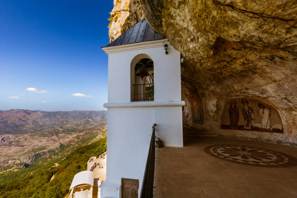 monastério ostrog - montenegro - ostrog - fotografias e filmes do acervo