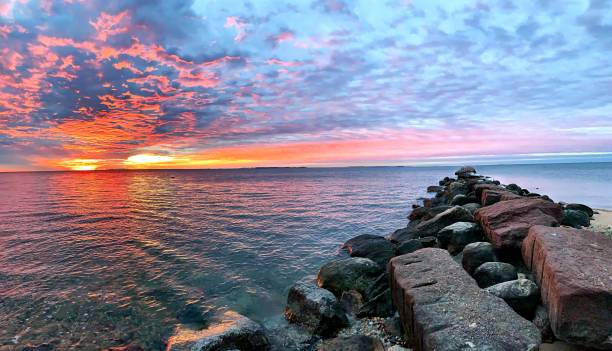 istock Sunrise on the rocks 1302704011