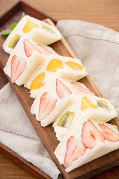 The fruit sandwich that the section is beautiful