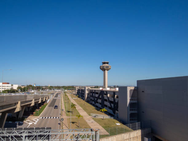 nouvel aéroport international viracopos à campinas, avec ciel bleu - 3692 photos et images de collection