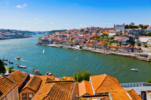 Aerial view of Douro river and Porto old town, Portugal Skyline aerial view of Douro river and Porto old town, Portugal vila nova de gaia stock pictures, royalty-free photos & images