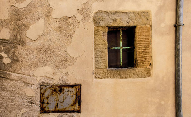 janela em scansano - tuscany abandoned - fotografias e filmes do acervo