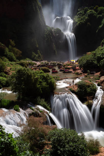 ouzoud waterfalls, grand atlas in morocco - grand atlas imagens e fotografias de stock