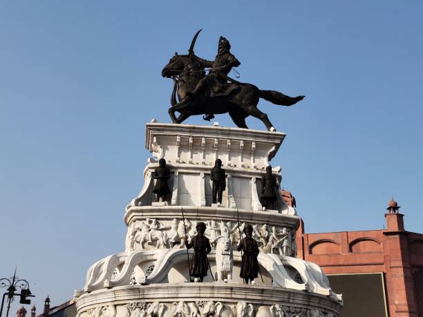 istock statue outside the Golden temple 1302811201