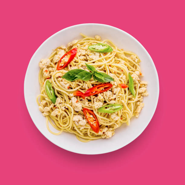 istock Stir fry chicken spaghetti Asian style 1302812598