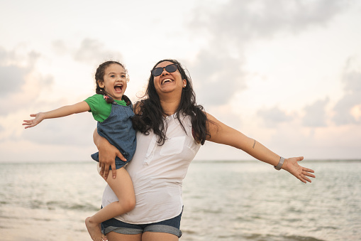 Mother, Daughter, Love, Freedom, Beach