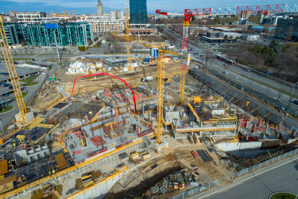 istock Crane site in the city 1302823407