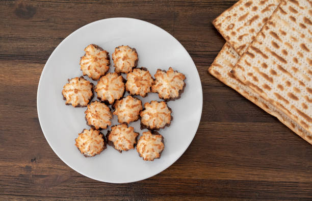istock Coconut Macaroons - Traditional Passover dessert and Matzo 1302897800