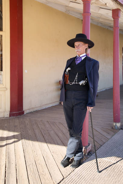 doc holliday - cowboy hat personal accessory equipment headdress photos et images de collection