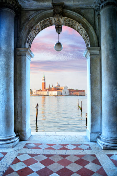 kirche san giorgio maggiore, venedig - gondel stock-fotos und bilder