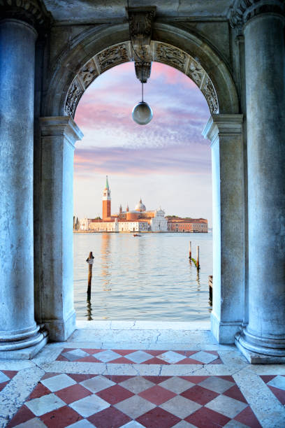iglesia de san giorgio maggiore, venecia - architecture travel destinations vertical outdoors fotografías e imágenes de stock