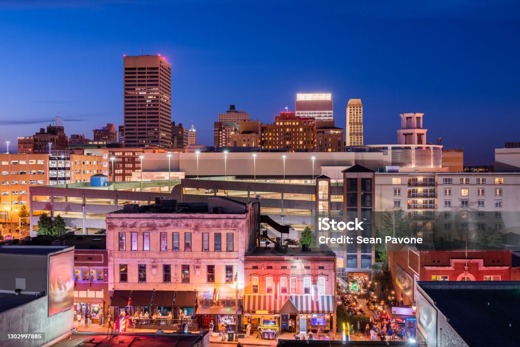 Memphis, Tennessee, USA Downtown Skyline Memphis, Tennessee, USA downtown skyline near Beale Street at night. Memphis - Tennessee Stock Photo