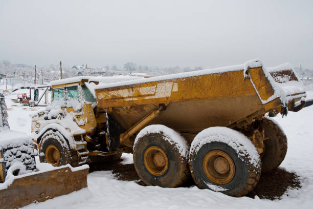 istock Dump Truck in Snow 1303042797