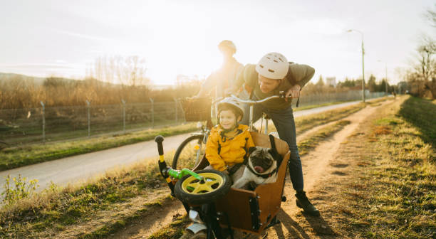 istock Family on a bike ride 1303109549