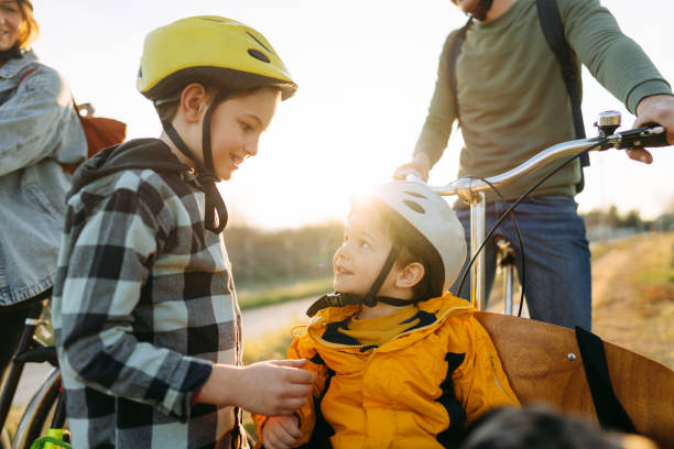 istock Family on a bike ride 1303110530