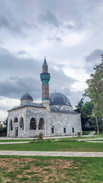 istock the Green Mosque 1303162050