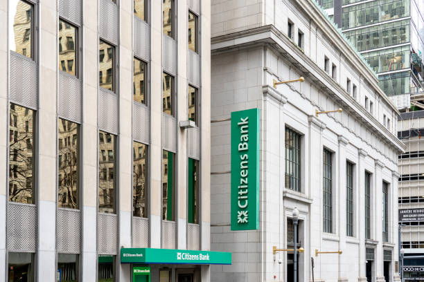 Citizens bank sign on the building in Pittsburgh PA, USA. Pittsburgh, Pennsylvania, USA - January 11, 2020: Citizens bank sign on the building in Pittsburgh PA, USA. Citizens Financial Group, Inc. is an American bank. citizenship stock pictures, royalty-free photos & images