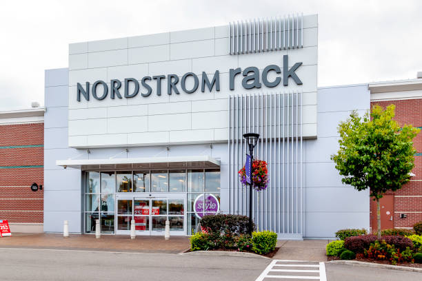 Nordstrom store hi-res stock photography and images - Page 3 - Alamy
