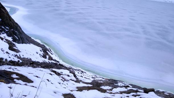 istock Gosau barrier lake 1303193127