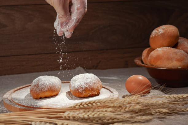 istock pies sprinkled with powdered sugar 1303237313