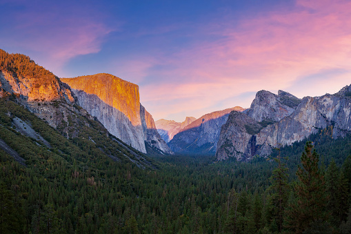Yosemite valley nation park during sunset view from tunnel view on twilight time.
