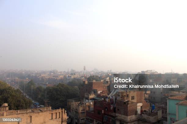Fort Road Of The Walled City Stock Photo - Download Image Now - Lahore - Pakistan, Pakistan, Climate Change
