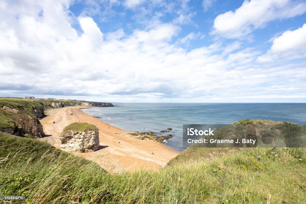 Durham Heritage Coast ve güneşli yaz gününde Blast Plajı manzarası - Royalty-free Sunderland Stok görsel