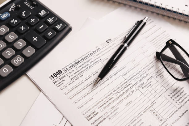 istock US Individual income tax return 1303344103