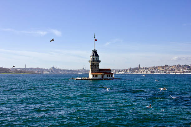 istock Maiden's Tower / Kiz tower 1303346171