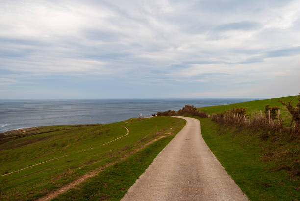 istock Mountain road to the coast 1303373512