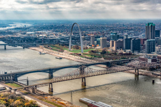 istock St. Louis Cityscape Aerial 1303382744
