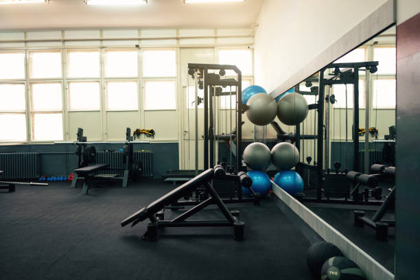 istock Gym with a lot of natural light 1303402083