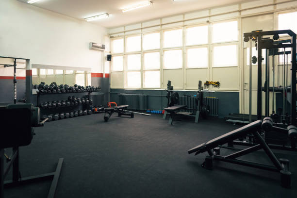 istock Empty gym with a lot of natural light 1303402084
