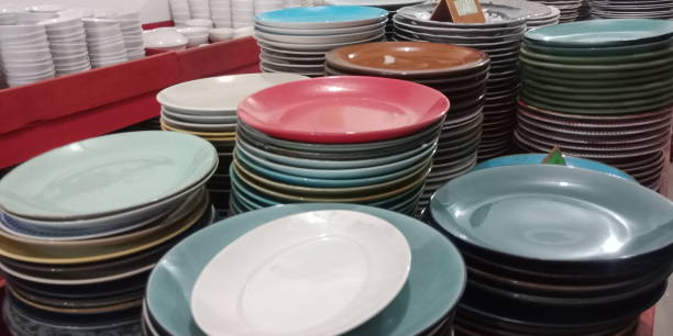 istock A pile of plate 1303497962