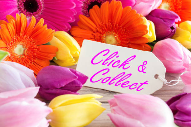 istock Click and Collect flowers and label 1303530283