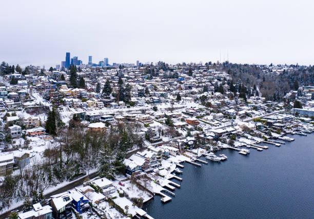 istock Leschi Waterfront Neighborhood in Seattle 1303547922