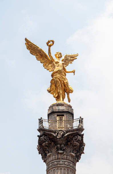 istock Angel of independence, mexican monument 1303610341