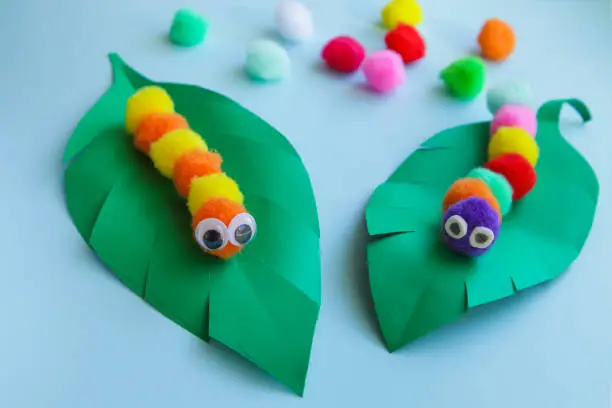 Early learning ideas. Caterpillar from pom pon. Activities for Toddlers and Preschool Children. Montessori